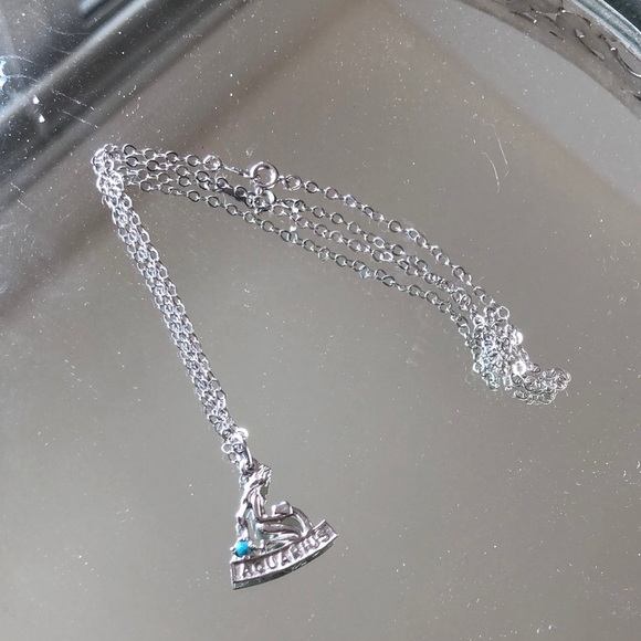 Aquarius Pendant - Picture 3 of 9